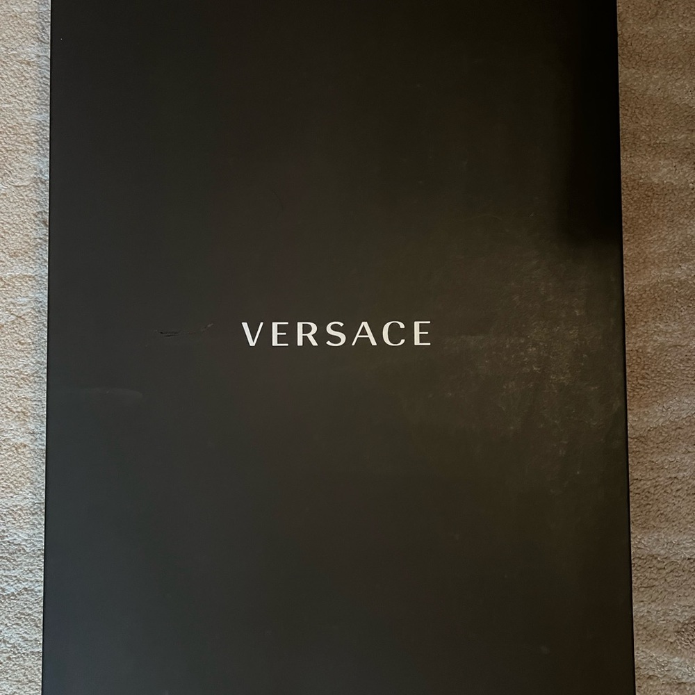 Versace Robe - Picture 10 of 12